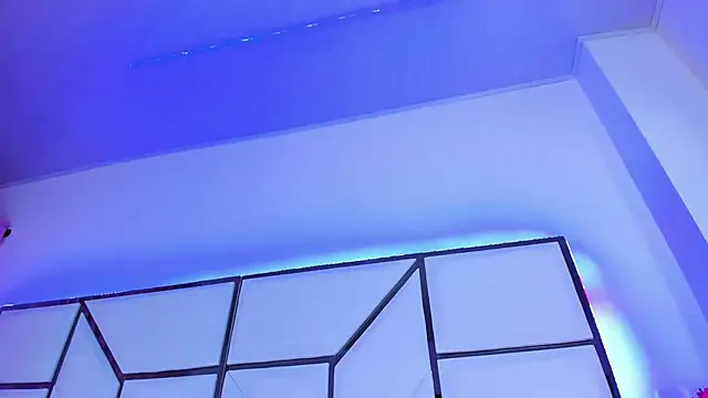 Snapshot of SarayRoyse chatting on 02-04-25, 07:11 SarayRoyse online show from 02-04-25, 07:11