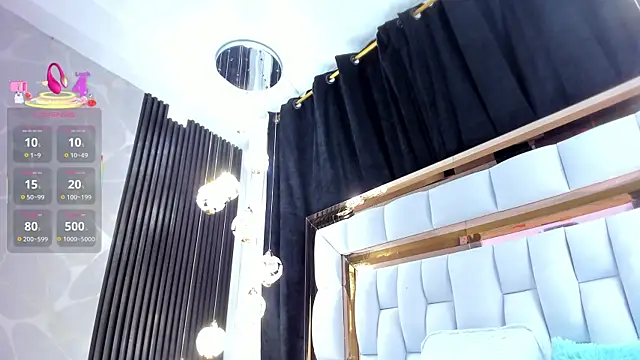 Snapshot of SarayRoyse chatting on 10-15-25, 07:36 SarayRoyse online show from 10-15-25, 07:36