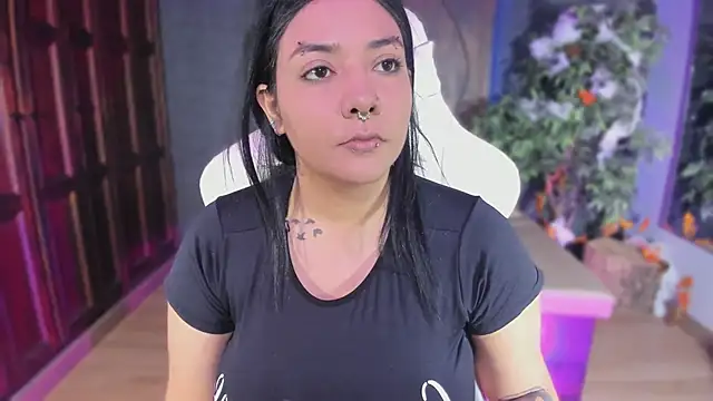 Evelynn online show from 10-18-25, 11:00