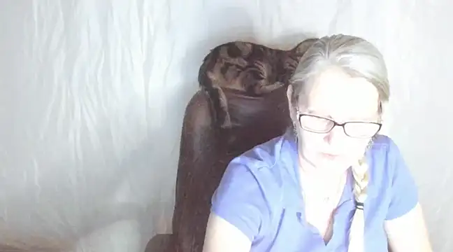 irinamaux online show from 02-25-25, 05:58