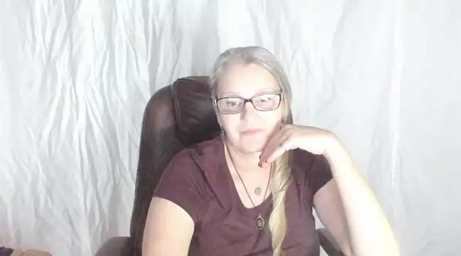 irinamaux online show from 02-27-25, 01:28