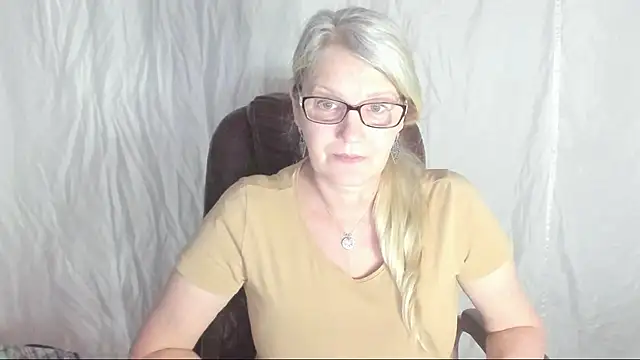 irinamaux online show from 03-05-25, 09:16