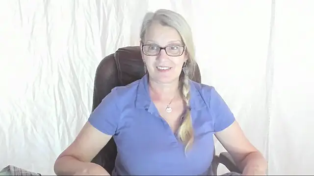 irinamaux online show from 03-07-25, 12:56