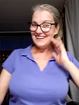 irinamaux online show from 09-11-25, 04:40