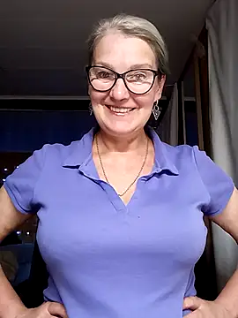 irinamaux online show from 09-18-25, 01:51