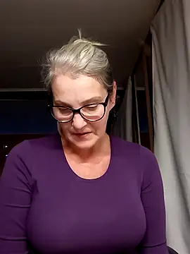 irinamaux online show from 09-26-25, 12:36