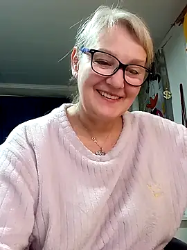 irinamaux online show from 04-14-26, 01:55