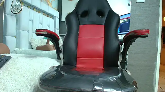 emily madrid online show from 11-08-25, 05:40