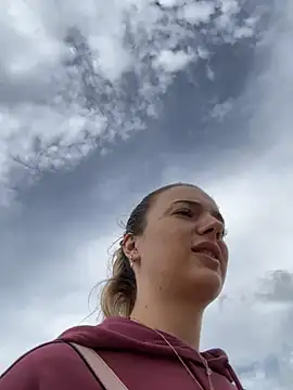 LexyGold online show from 10-26-25, 08:42