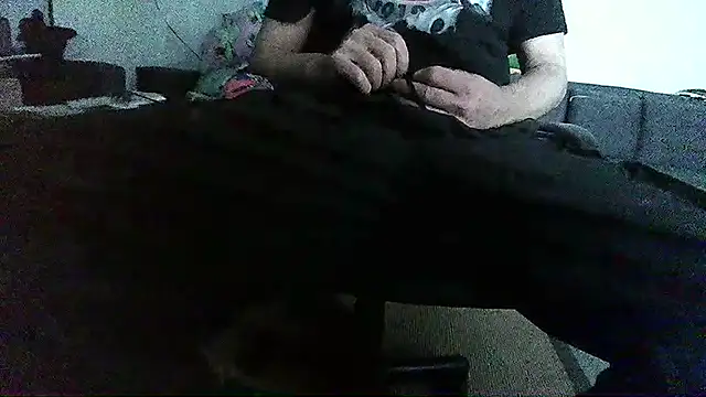 Snapshot of Natural_Active chatting on 12-17-25, 12:55 Natural Active online show from 12-17-25, 12:55