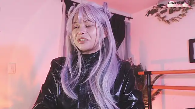 loIijanne online show from 12-13-24, 02:43