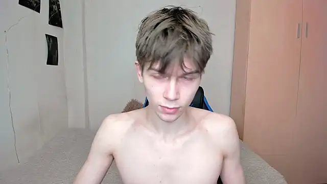 Makentoshi  online show from 03-22-25, 10:28