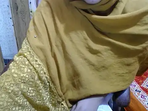 Snapshot of SohanaSabaSexy chatting on 12-03-24, 01:32 SohanaSabaSexy online show from 12-03-24, 01:32