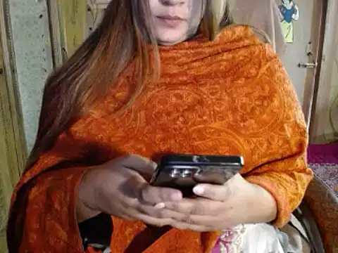 Snapshot of SohanaSabaSexy chatting on 12-12-24, 08:14 SohanaSabaSexy online show from 12-12-24, 08:14