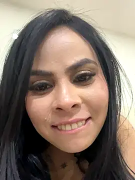 Snapshot of Julieta_Coopeer_ chatting on 09-19-25, 10:43 Julieta Coopeer online show from 09-19-25, 10:43