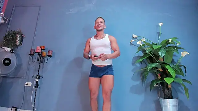 Snapshot of lean_arcos chatting on 03-08-25, 01:36 lean arcos online show from 03-08-25, 01:36