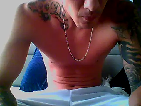 Skater29xx2 online show from 02-08-25, 07:38