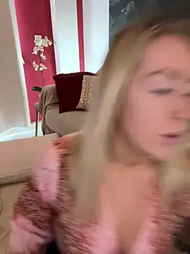 Snapshot of ChristyAdair chatting on 12-09-24, 03:22 ChristyAdair online show from 12-09-24, 03:22