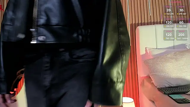 Snapshot of Tomy_Rox chatting on 02-20-26, 07:25 Tomy Rox online show from 02-20-26, 07:25