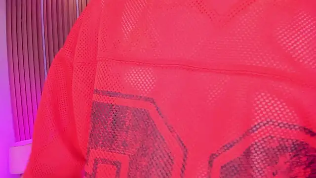 Snapshot of Tomy_Rox chatting on 02-22-26, 08:29 Tomy Rox online show from 02-22-26, 08:29