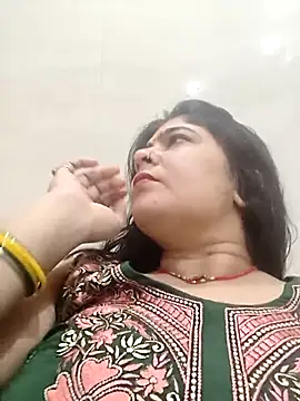 Snapshot of Husnpari20 chatting on 11-24-25, 04:01 Husnpari20 online show from 11-24-25, 04:01