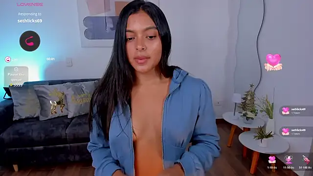 Snapshot of amandaconner chatting on 12-04-25, 03:10 amandaconner online show from 12-04-25, 03:10