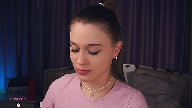 CedelKyngi online show from 02-18-25, 01:44