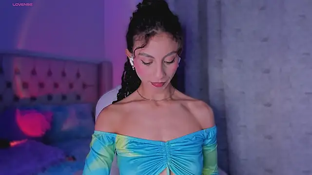 MiissCharlotte online show from 10-30-25, 01:07