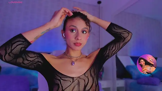 MiissCharlotte online show from 10-31-25, 02:12