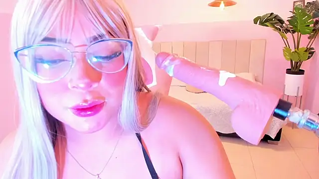 Red lady online show from 03-04-25, 03:44