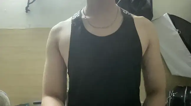 Snapshot of zachoang chatting on 03-19-25, 05:39 zachoang online show from 03-19-25, 05:39