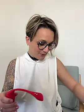 marinella07 online show from 03-13-25, 01:29