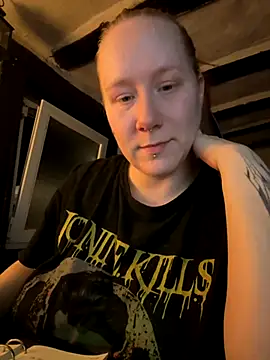 Snapshot of MaraNightmare chatting on 11-02-25, 08:44 MaraNightmare online show from 11-02-25, 08:44