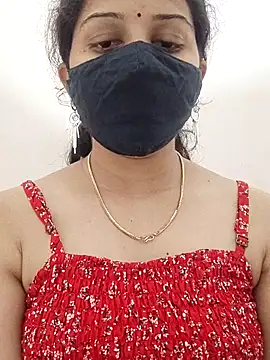 Snapshot of Angleannie chatting on 10-15-25, 12:11 Angleannie online show from 10-15-25, 12:11