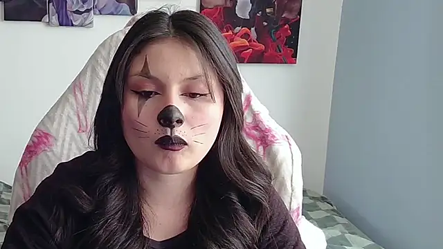 jessica gomez online show from 10-31-25, 08:43