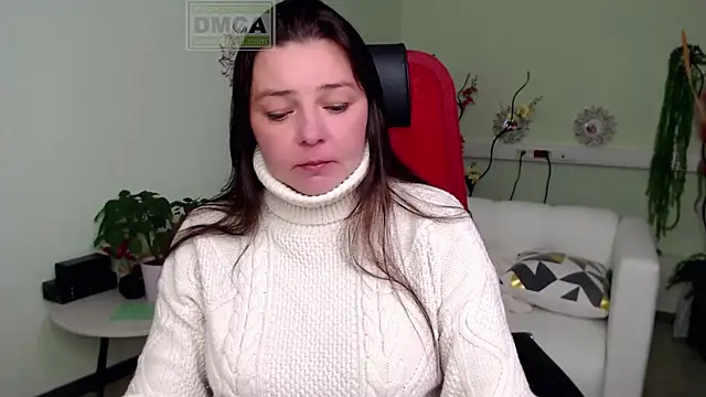 Lily flower7 online show from 10-28-25, 07:12