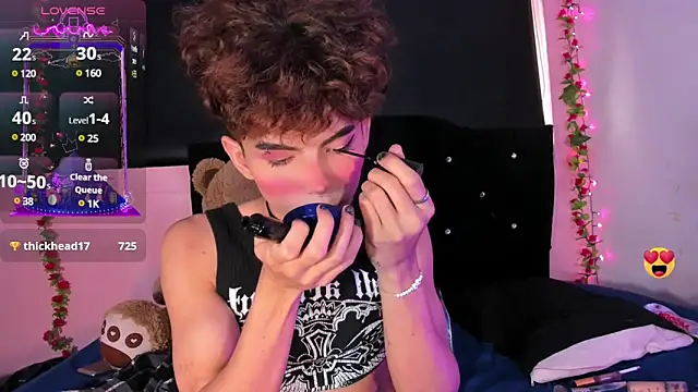 Snapshot of rosedewitt chatting on 03-15-25, 12:02 rosedewitt online show from 03-15-25, 12:02