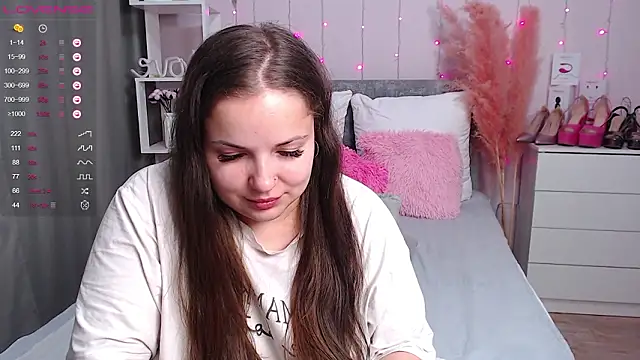 Snapshot of Crazyy_girl_ chatting on 02-07-26, 07:12 Crazyy girl online show from 02-07-26, 07:12