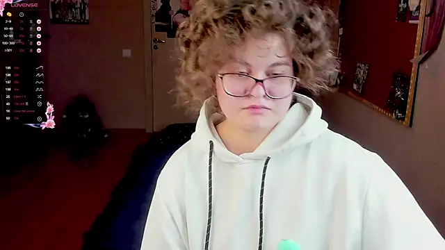 Sashy Way online show from 01-28-25, 03:35