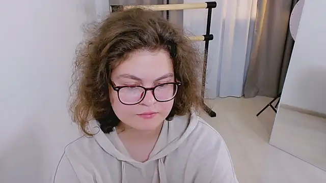 Sashy Way online show from 09-15-25, 09:26