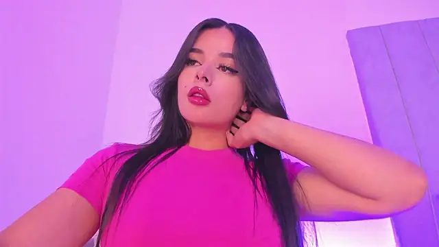 Snapshot of kaylarossi chatting on 02-20-25, 01:46 kaylarossi online show from 02-20-25, 01:46