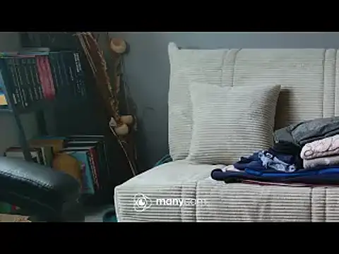 Snapshot of lolacharly@xh chatting on 01-18-25, 01:40 lolacharlyxh online show from 01-18-25, 01:40