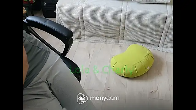 Snapshot of lolacharly@xh chatting on 11-11-25, 12:05 lolacharlyxh online show from 11-11-25, 12:05