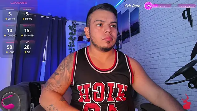 Snapshot of Naughty_Charly chatting on 02-06-25, 12:05 Naughty Charly online show from 02-06-25, 12:05