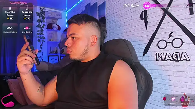 Snapshot of Naughty_Charly chatting on 02-09-25, 02:07 Naughty Charly online show from 02-09-25, 02:07