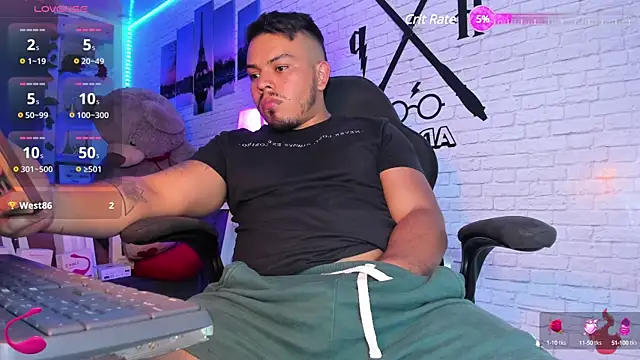 Snapshot of Naughty_Charly chatting on 03-17-25, 06:11 Naughty Charly online show from 03-17-25, 06:11
