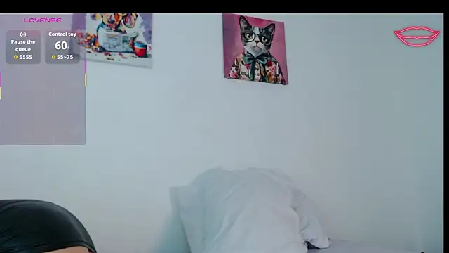 Snapshot of lilith_luv chatting on 02-21-26, 08:04 lilith luv online show from 02-21-26, 08:04