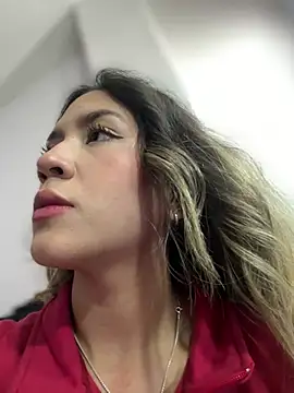 Snapshot of Mila_Morgan chatting on 01-21-25, 06:55 Mila Morgan online show from 01-21-25, 06:55