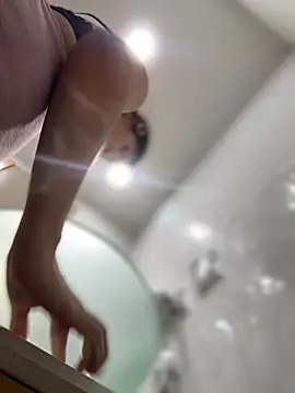 Snapshot of Mila_Morgan chatting on 02-20-25, 06:46 Mila Morgan online show from 02-20-25, 06:46