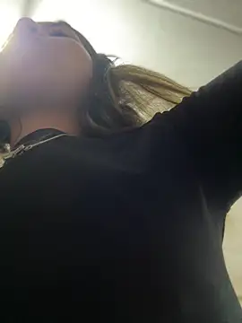 Snapshot of Mila_Morgan chatting on 02-24-25, 08:03 Mila Morgan online show from 02-24-25, 08:03